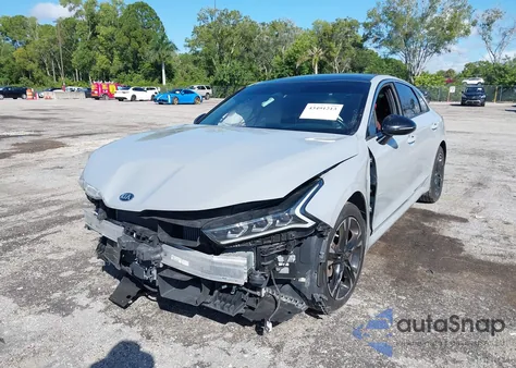 2021 Kia K5 Gt-Line z USA, uszkodzony, nr VIN 5XXG64J20MG050003